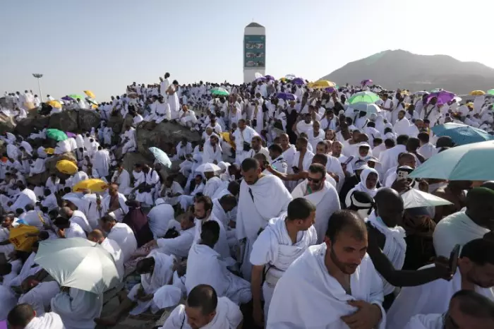 يوم عرفة... بوابة العتق وساعة الإجابة لا تجعله يضيع في الغفلة