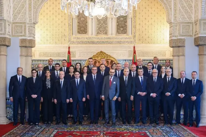 هل يوقف الملك ظهور وزراء أخنوش قبل الانتخابات؟.