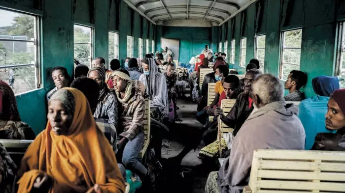 فايننشال تايمز:هل تعاني أفريقيا قلة تعداد السكان؟