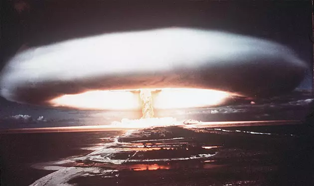 سلاح صامت قد يشل إسرائيل وتقارير تُحذّر من ضربة إيرانية تعيد المنطقة إلى الظلام