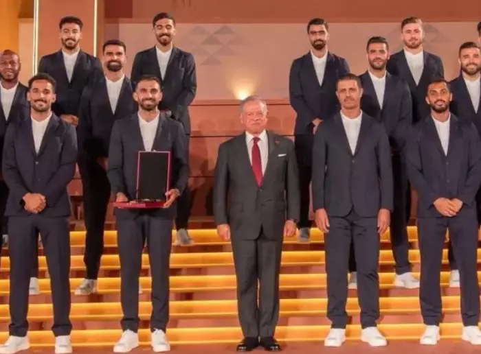 مدرب مغربي يصنع المجد في عمّان والملك عبد الله يكرّم جمال السلامي