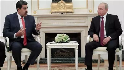 موسكو تعلن تضامنها الكامل مع فنزويلا وتحذر من التصعيد الأميركي في الكاريبي