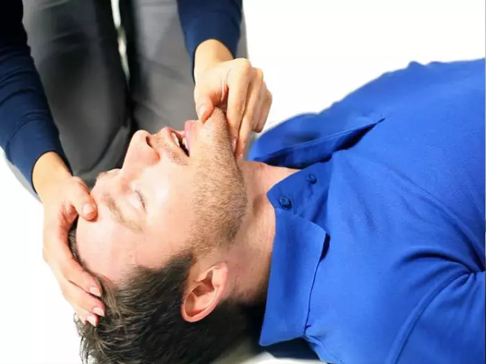لحظة بين الحياة والموت..دليلك الذهبي لإنقاذ الأرواح قبل فوات الأوان