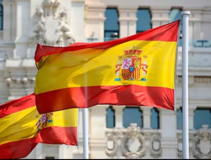 قانون الهجرة الإسباني الجديد يفتح آفاقًا واسعة للمهاجرين ابتداء من 2025