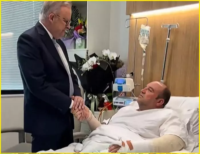 الشرطة الأسترالية أطلقت الرصاص على المسلم الذي واجه الرصاص وأنقذ الأرواح