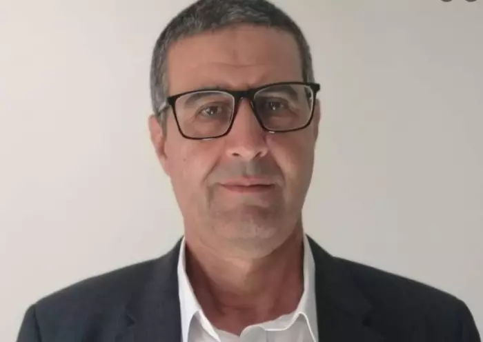 الذكورة السياسية المُعطِبة: دعوة لتخليق المشهد السياسي عبر الانفتاح على الأنوثة في الخطاب السياسي  العربي المعاصر