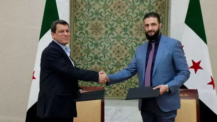 أحمد الشرع يعيّن مظلوم عبدي مستشاراً في تحول سياسي لافت بسوريا