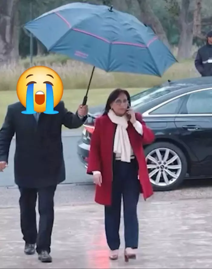 حقوق الإنسان تحت المطر صورة تفتح باب السخط الحقوقي على "أمينة بوعياش"