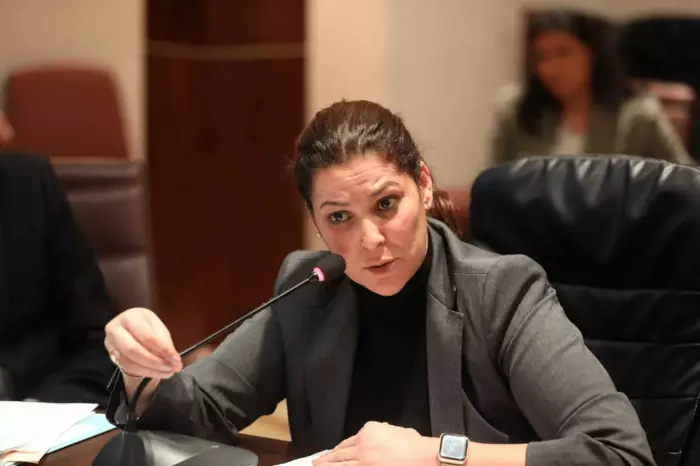 الملك يعين السيدة فاطمة الزهراء المنصوري رئيسة للحكومة ويكلفها جلالته بتشكيل الحكومة الجديدة