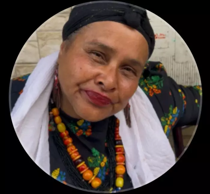 "خديجة الزغراتة"..عرافة الكرة التي أشعلت ضحك المغاربة بمواقع التواصل