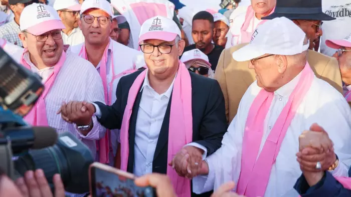 العيون تهز المشهد السياسي والاستقلال يحول الصحراء المغربية إلى قلب المعركة الانتخابية