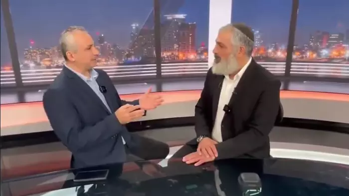 انقر على الرابط او الصوره لقراءه المقا