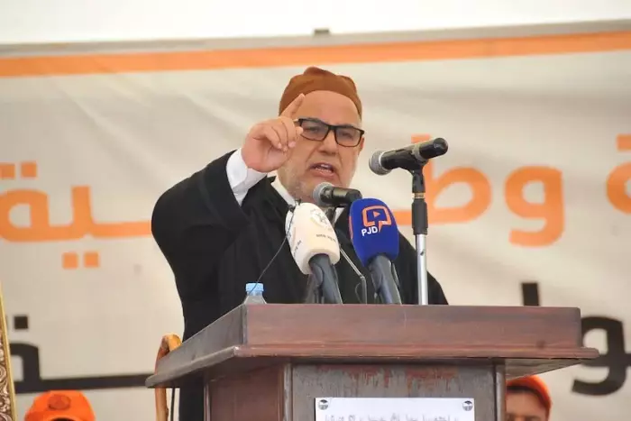 انقر على الرابط او الصوره لقراءه المقا