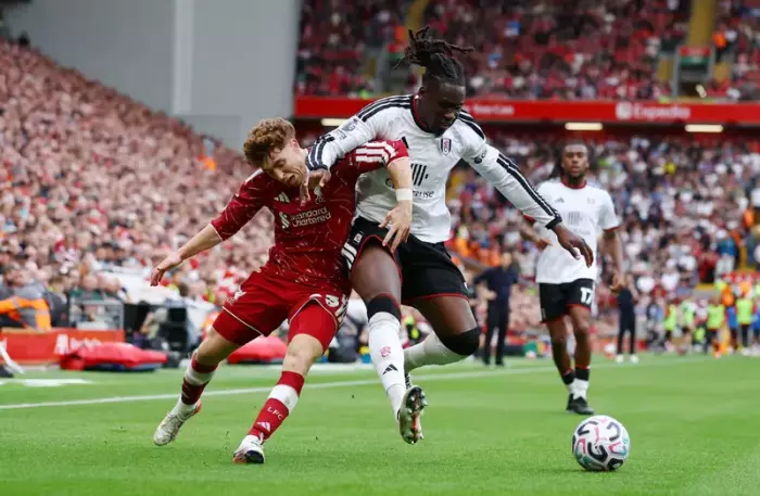ليفربول يتعثر أمام فولهام ويواصل نزيف النقاط في الدوري الإنجليزي