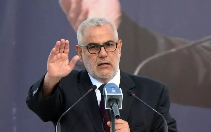 "الرقابة المغيبة والديمقراطية المهددة"..بنكيران يقرع أجراس الخطر ويحذر من السقوط السياسي