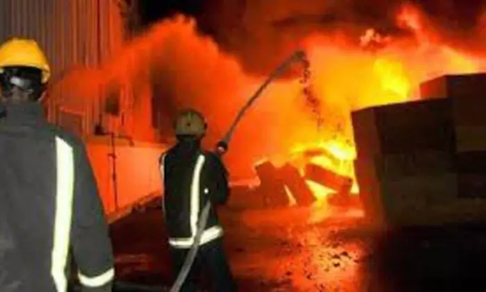 حريق مهول في كريان الرحامنة بمدينة الدار البيضاء