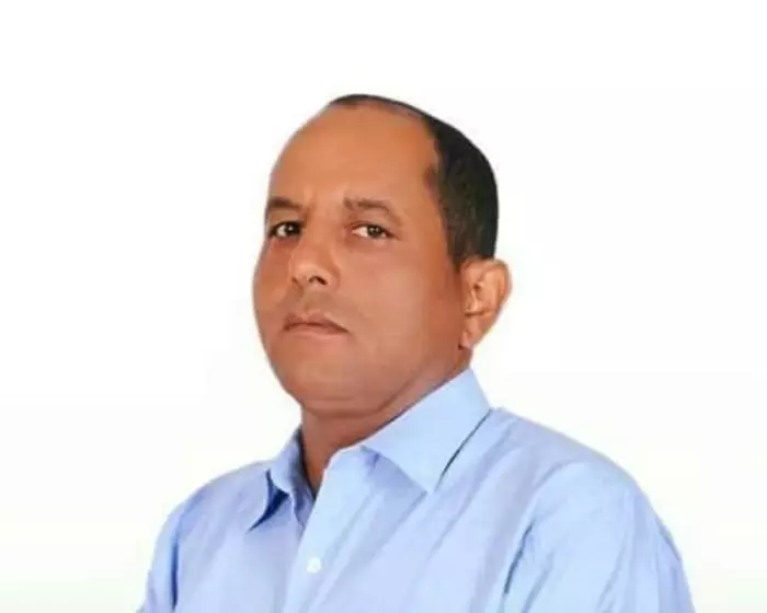 القيادة الوطنية للحزب الاشتراكي الموحد توسخ الوجه و تكسر المرآة وتواصل في "كرنفال الطرد"