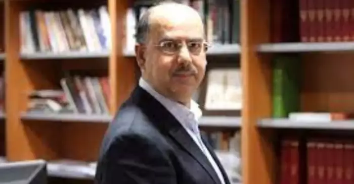 الآلة تُفتي والفقيه يصمت