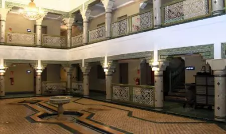"بيكالبتروس سونغو كلوب".. جوهرة فندقية جديدة تعزز بريق السياحة الفاخرة بمراكش