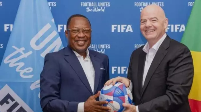 السجن المؤبد لرئيس الاتحاد الكونغولي بتهمة اختلاس أموال الفيفا
