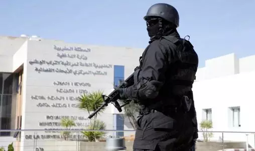 انقر على الرابط او الصوره لقراءه المقا