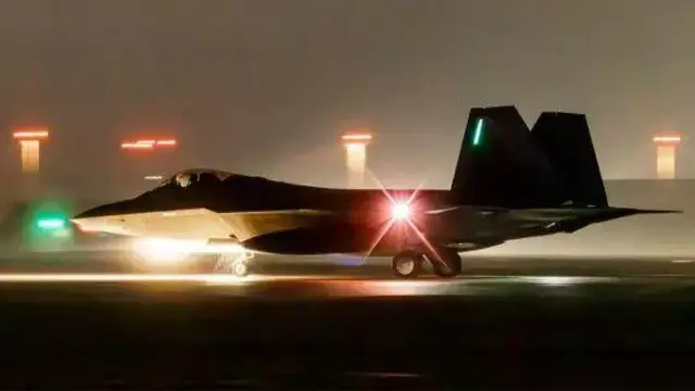 الحرس الثوري يُعلن إسقاط مقاتلة أمريكية وواشنطن تنفي وتصعيد إعلامي متبادل وسط تضارب الروايات