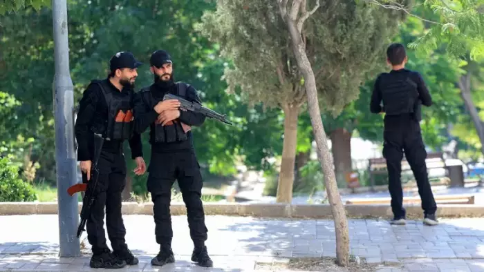 مقتل عنصرين من الأمن السوري خلال عملية ضد تنظيم داعش في ريف دمشق ومقتل خمسة من عناصر التنظيم