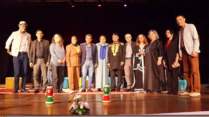 الفنان عبد الكبير الركاكنة نغمة الوفاء في سيمفونية الفن المغربي