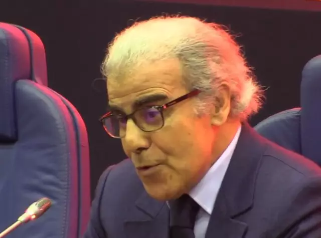 لأول مرة في المغرب..بنك المغرب يرخص بعملية توريق الديون المتعثرة ويدعو لإصلاحات ضريبية موازية