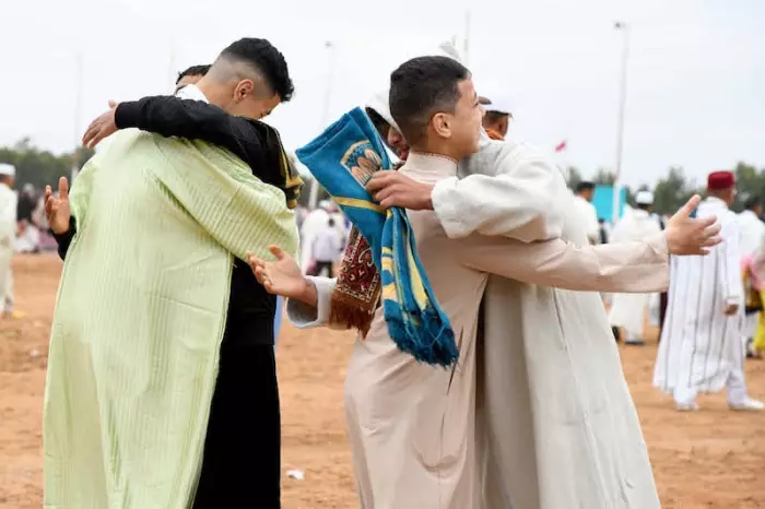 انقر على الرابط او الصوره لقراءه المقا