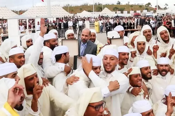 سربة عبد الغني بن خدة من إقليم خريبكة تفوز بالجائزة الكبرى للملك محمد السادس للتبوريدة