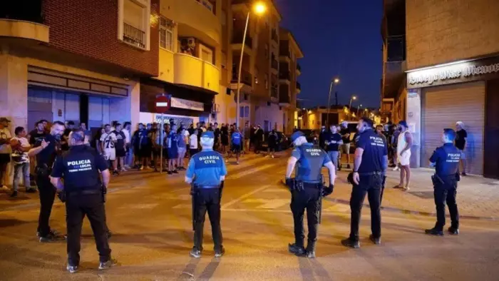 إسبانيا على صفيح الكراهية وانفجار العنصرية والإسلاموفوبيا يضع المغاربة في قلب الاستهداف