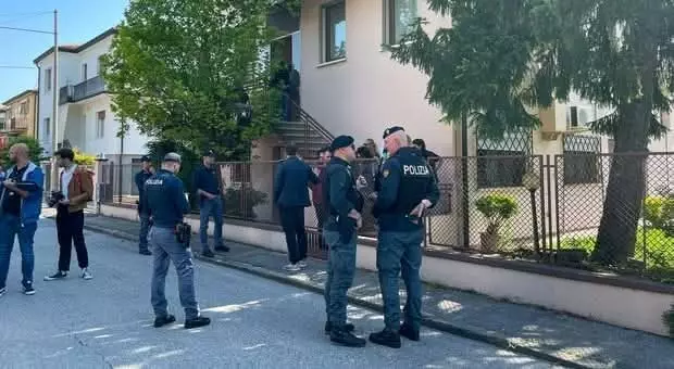 إيطاليا تشهر مقصلة القانون في وجه احتلال الشقق