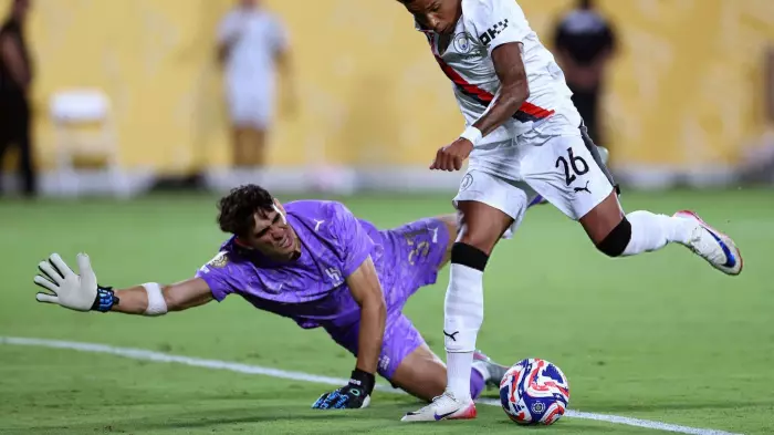بونو يُبهر العالم مجددًا..تألق استثنائي يقود الهلال لتجاوز مانشستر سيتي في ربع نهائي مونديال الأندية