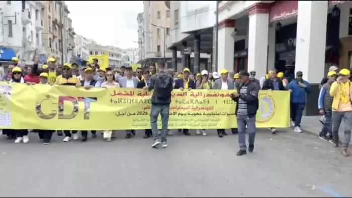 الغضب الاجتماعي ينفجر في الشارع و"CDT" تزحف إلى الدار البيضاء لمواجهة الغلاء وتجميد الأجور