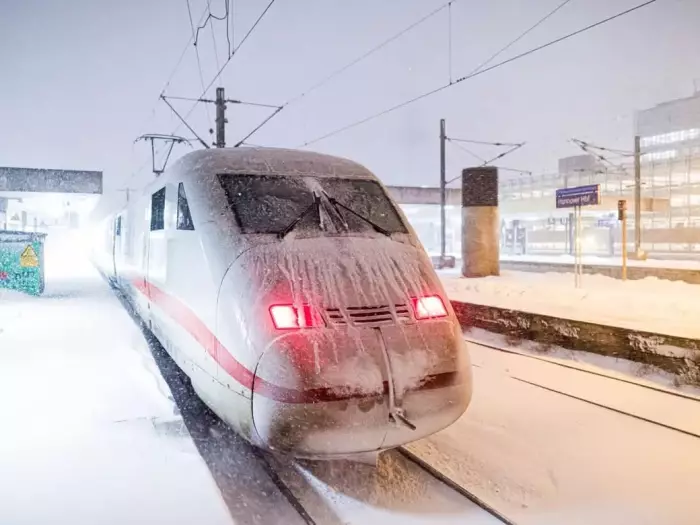 عاصفة "إيلي" تشل حركة البلاد ألمانيا