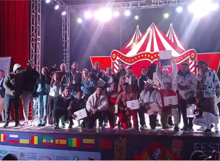 إبداع وتألق… سيرك لينا ينتزع الجائزة الكبرى في مهرجان خريبكة الدولي