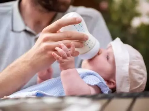 تحذير صحي عاجل وسحب حليب الأطفال من الصيدليات خوفا على سلامة الرضع