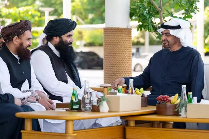 الإمارات تعرب عن تضامنها مع باكستان وأفغانستان في ضحايا الفيضانات