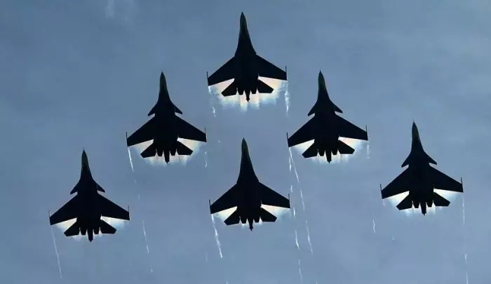 الجيش المصري يُعيد رسم ميزان القوة في المنطقة ويتحول إلى أكبر قوة جوية بالشرق أوسط وإفريقيا