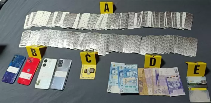 الأمن يُوقف شخصا بشبهة ترويج المخدرات والمؤثرات العقلية