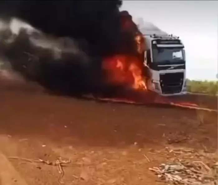 انقر على الرابط او الصوره لقراءه المقا