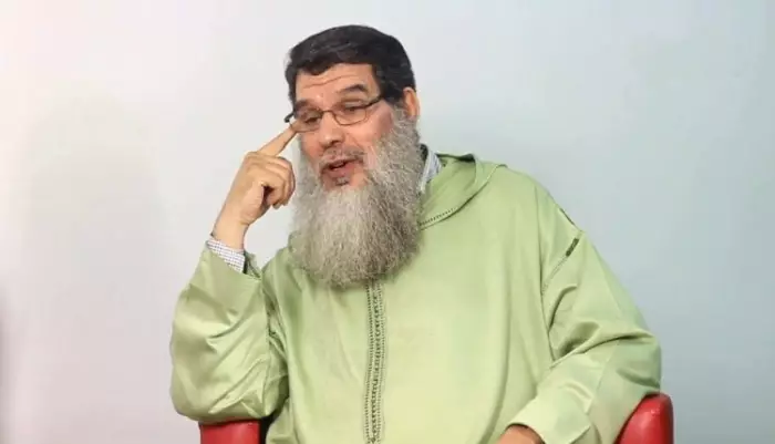 بالفيديو:الشيخ الفيزازي يطير فرحا بمقتل علي خامينائي على يد إسرائيل 