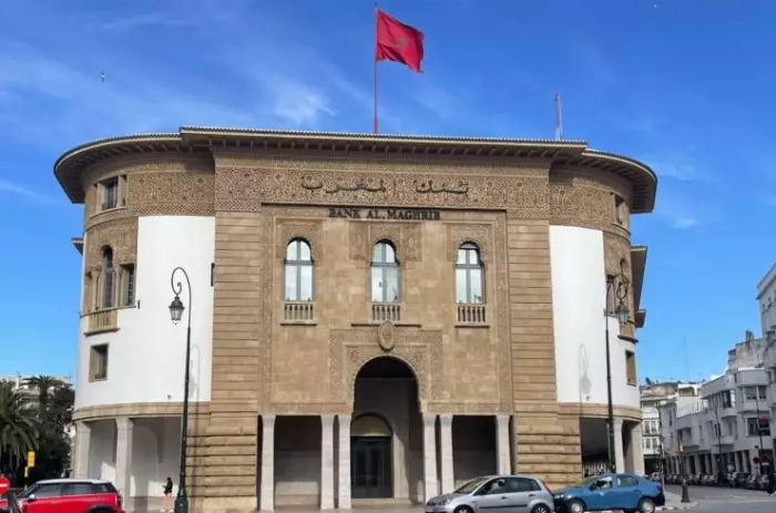 بنك المغرب يكشف ركود القروض وعجزها عن تحريك الاقتصاد