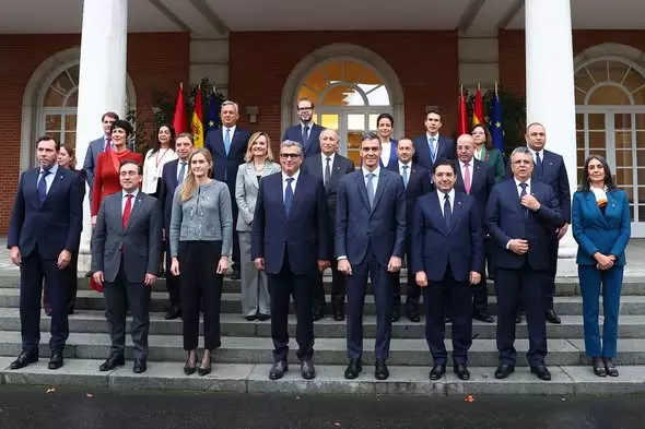 أخنوش وسانشيز يترأسان الاجتماع رفيع المستوى بين المغرب وإسبانيا في مدريد