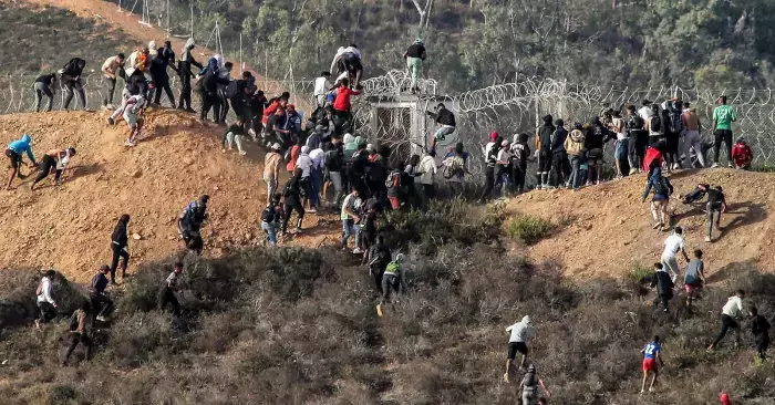 الهجرة غير النظامية تعيد إلى الواجهة ملف الشباب والهشاشة الاجتماعية في المغرب