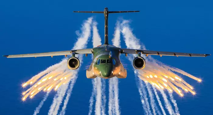 إسبانيا تفتح صفقة عسكرية مع الجزائر وتمنح الضوء الأخضر لبيع 8 طائرات نقل عسكرية بمئات الملايين إليها