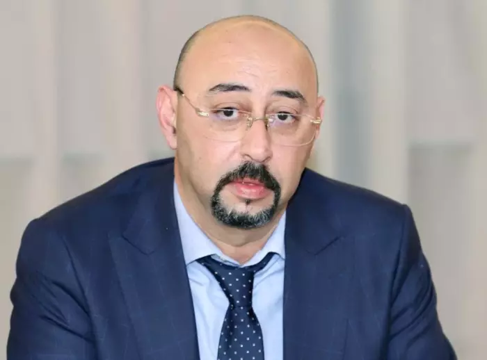 من أوراق التصويت إلى السجن.. عمدة طنجة منير ليموري رهن الاعتقال الاحتياطي