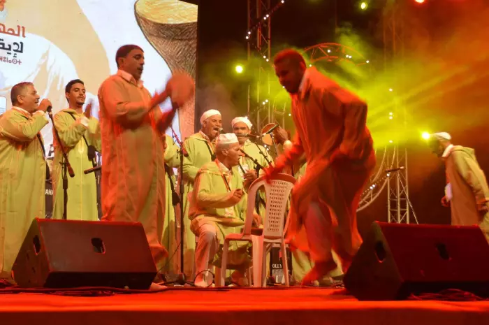 مهرجان ايقاعات لوناسة يقص شريط دورته الاولى بسيدي دحمان بتارودانت