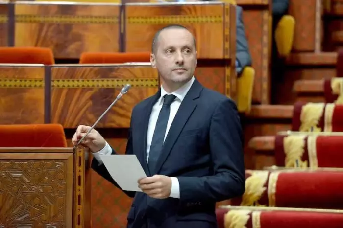 انقر على الرابط او الصوره لقراءه المقا